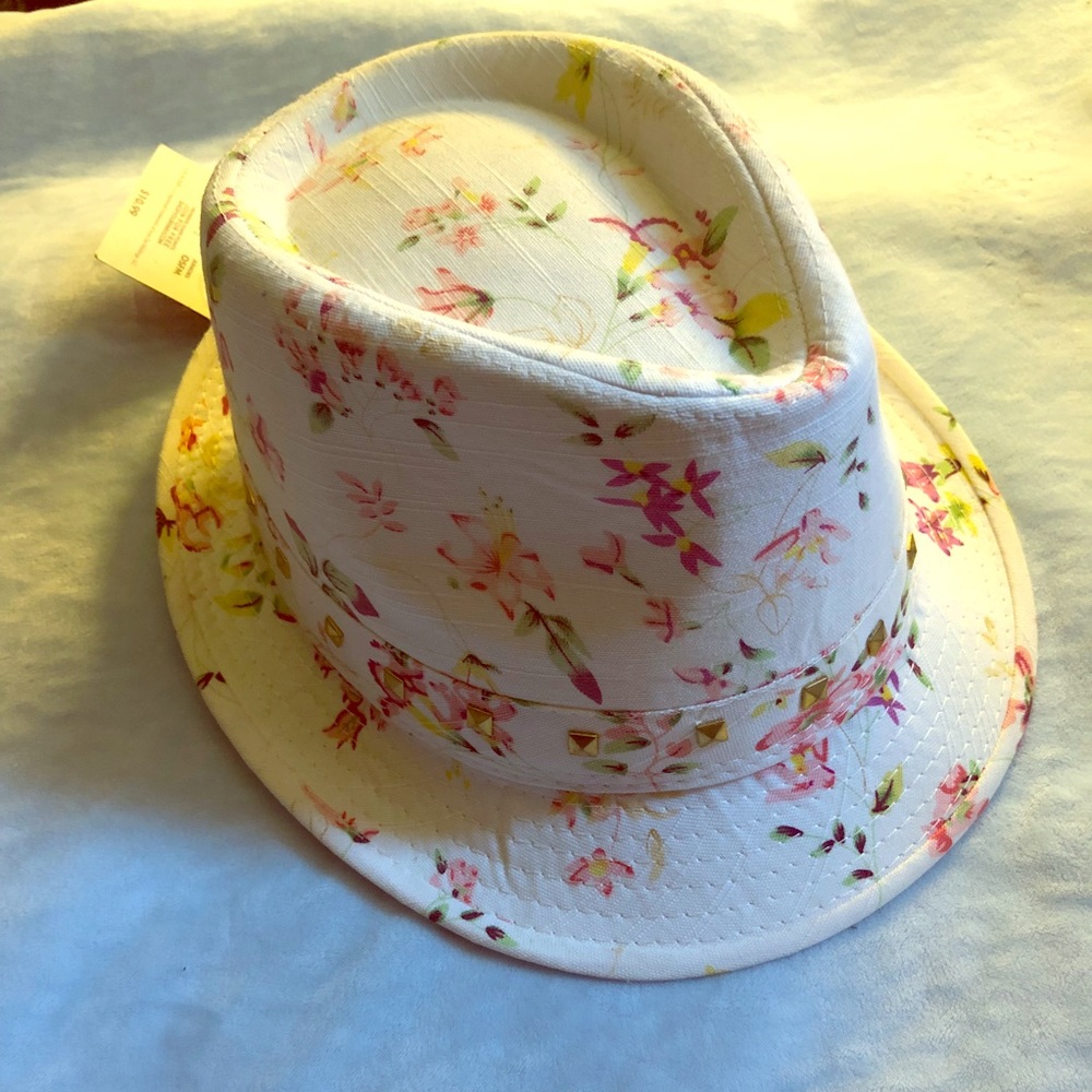Joe Boxer floral hat